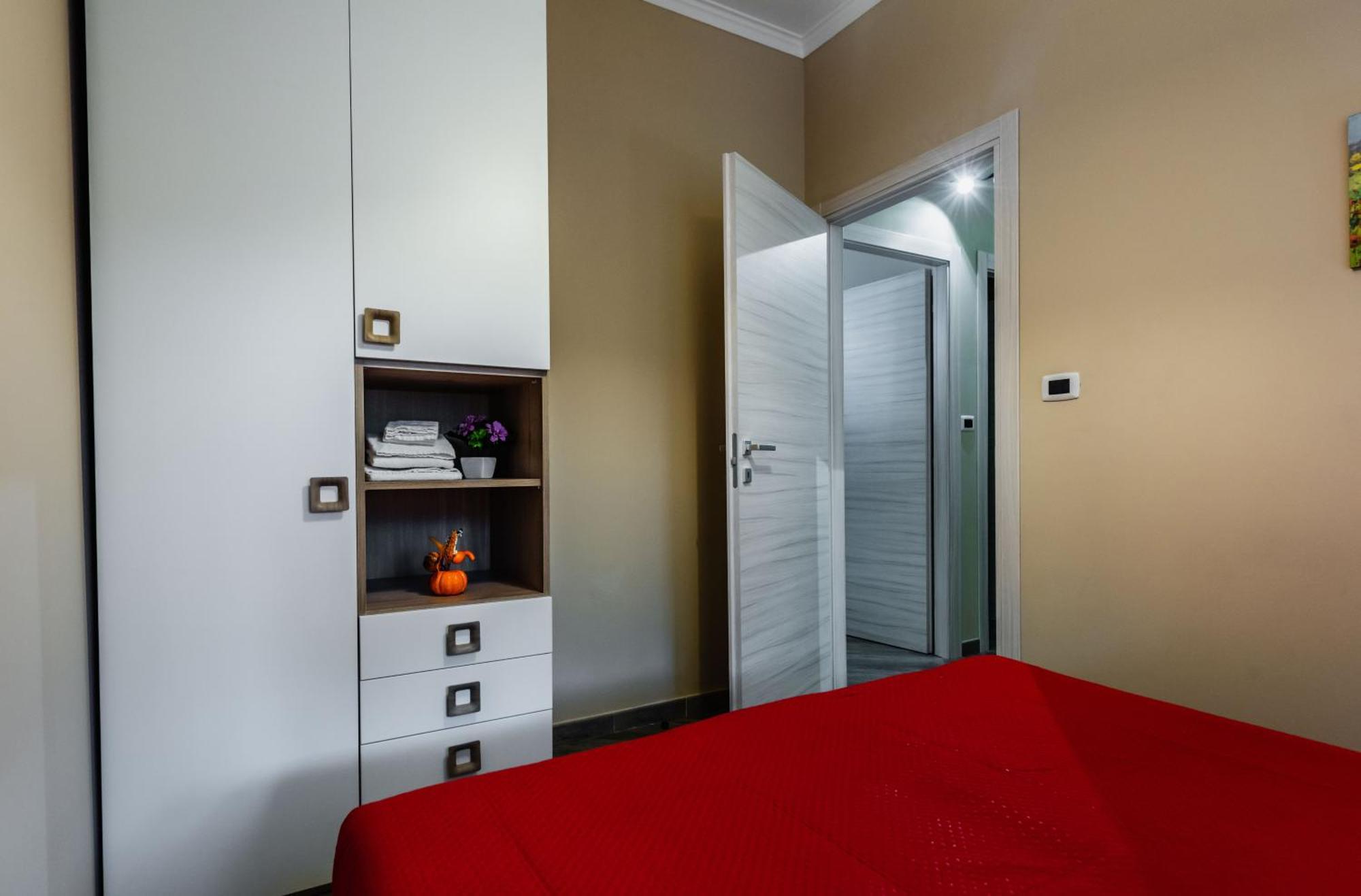 Lemon Tree Apartments By Wonderful Italy Giardini Naxos Bagian luar foto
